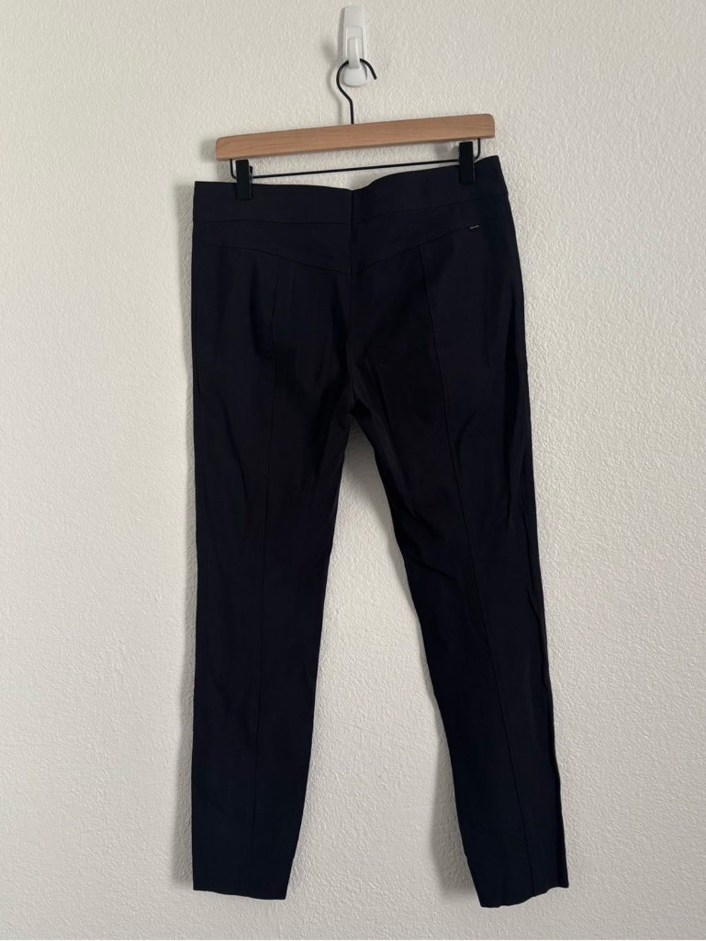 Bogner Women's Size 8 (EU 76) Black Zip Pocket Skinny Pants - Picture 5 of 5